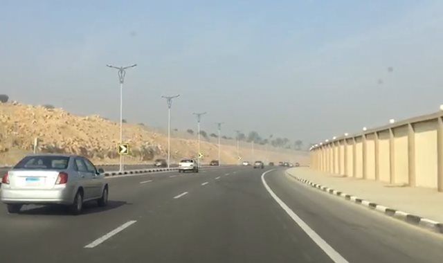 فيديو.. سيولة مرورية بمحور المشير طنطاوى المتجه من التجمع لوسط القاهرة