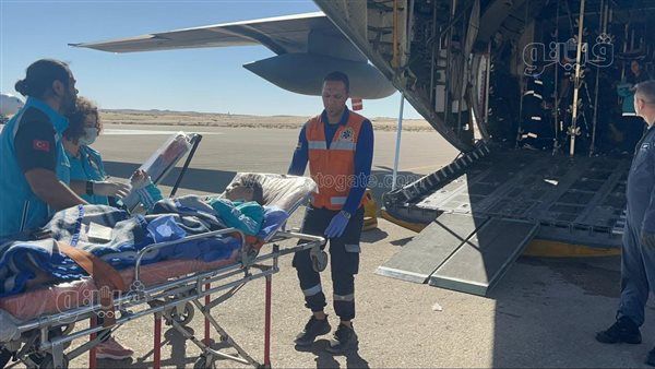 طائرة تركية تنقل 22 مصابا فلسطينيا من العريش إلى أنقرة