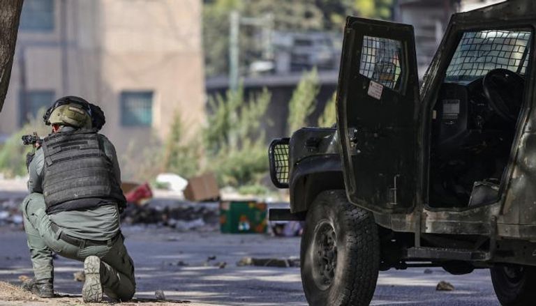 مقتل حاخام إسرائيلي وفتاتين في إطلاق نار قُرب القدس "نتنياهو يتوَعَّد حماس"