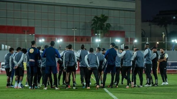 برنامج تغذية خاص للاعبي الأهلي في رحلة تنزانيا