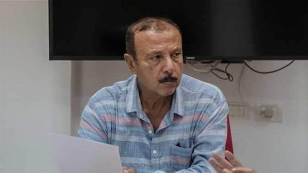 تأجيل ملفات تمديد وتجديد العقود في الأهلي