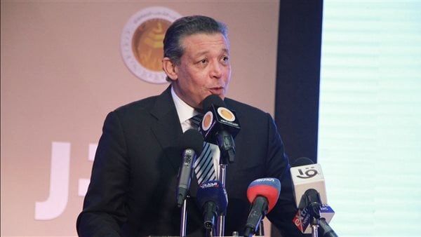 حازم عمر: لا نشارك في مشهد هزلي ولدينا برنامج ولسنا أصحاب شعارات