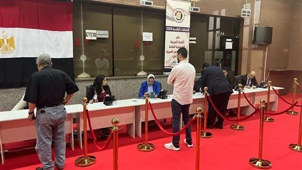 حملة عبد السند يمامة بالإمارات تشيد بنزاهة الانتخابات الرئاسية (صور)