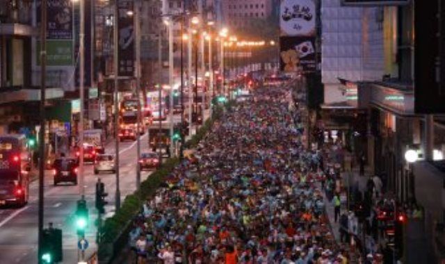 وفاة شخص وإصابة 842 آخرين بماراثون فى هونج كونج