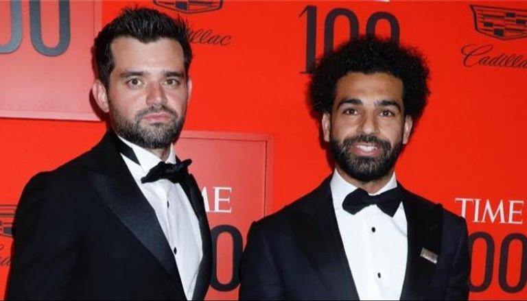 «أساميكم مكتوبة».. رامي عباس يتوعَّد أعداء محمد صلاح "أصحاب الوجهين"