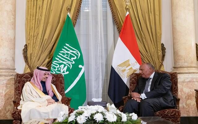 وزير الخارجية يؤكد حرص السعودية على تعزيز التجارة وتقوية العلاقات مع مصر