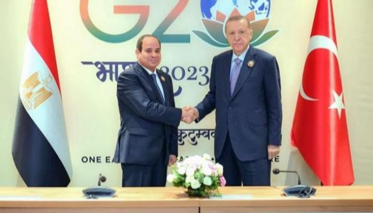 إردوغان في مصر الشهر المقبل "بحث العلاقات الثنائية وحرب غزة"