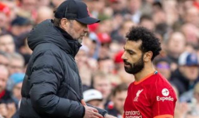 كلوب يعلن غياب محمد صلاح ضد تشيلسي وأرسنال في الدوري الإنجليزي