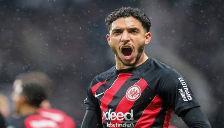 مرموش مطلوب في الدوري الإنجليزي.. "فرانكفورت حَدَّد السعر"
