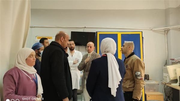 وكيل صحة الشرقية يتابع نقل خزان الأكسجين بالحسينية المركزي