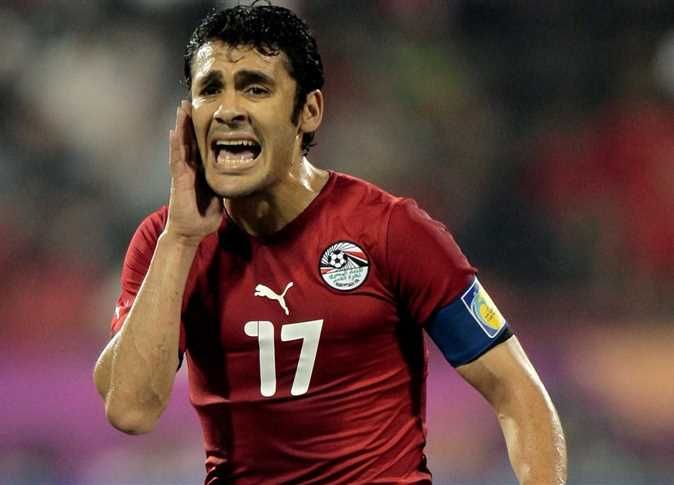 الصقر يرد على أنباء تعيين حسام حسن مديراً فنياً للمنتخب .. "عليه العوض ومنه العوض"