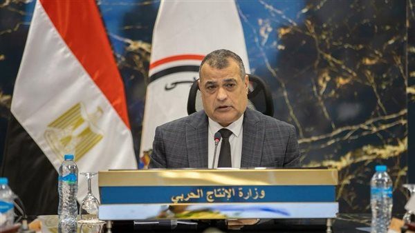 وزير الإنتاج الحربي يعود إلى أرض الوطن عقب مشاركته في معرض الدفاع العالمي بالسعودية