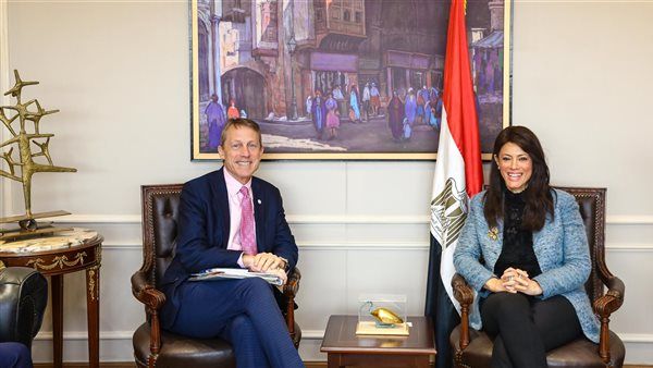 المشاط تلتقي القائم بأعمال مساعد رئيس الوكالة الأمريكية للتنمية لمناقشة دفع العلاقات المشتركة