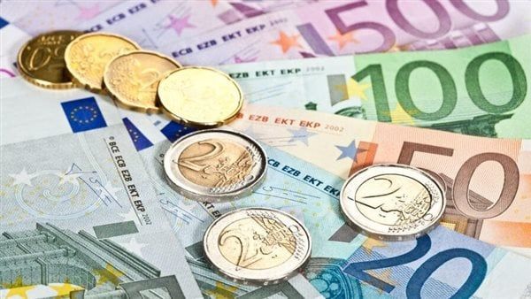 تراجع سعر اليورو مقابل الجنيه المصري بالبنك المركزي ختام تعاملات اليوم الخميس 8-2-2024