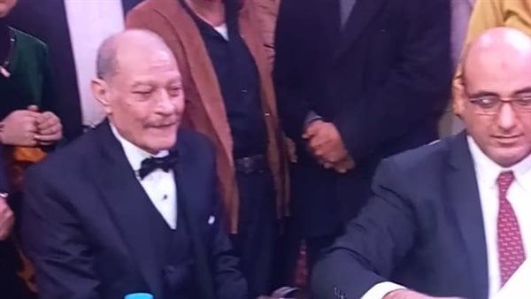 بطل فيلم "فول الصين العظيم" يحتفل بعقد قران ابنته (صور)