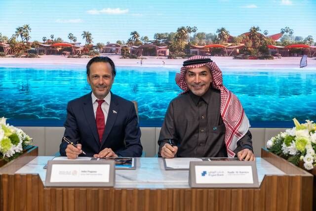"البحر الأحمر الدولية" توقع اتفاقية تمويل مع "بنك الرياض" بـ2 مليار ريال