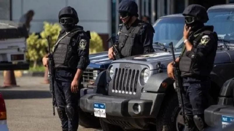 "هارب من أحكام بـ247 سنة سجن".. القبض على صاحب سلسلة صيدليات بالقاهرة
