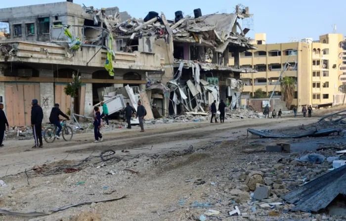 الأونروا: جيش الاحتلال دمَّر غزة تمامًا.. لا يوجد أي مكان آمن للفلسطينيين