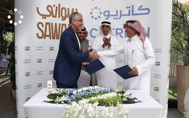"سواني" توقع مذكرة لتوسيع حضور منتجات ألبان الإبل "نوق" في السوق السعودي