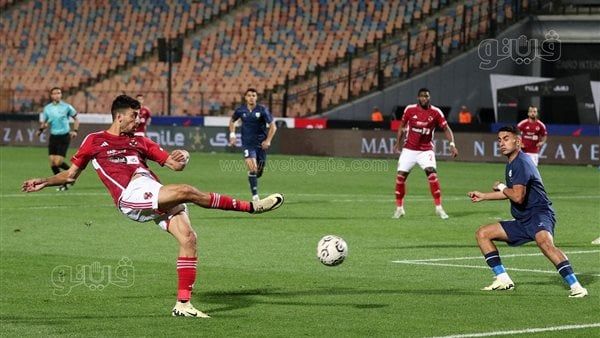 كولر يصحح أخطاء مباراة إنبي في جلسة مع لاعبي الأهلي