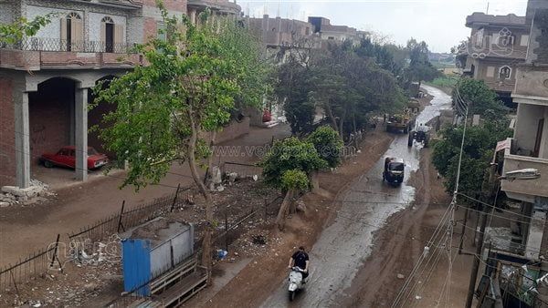 سقوط أمطار غزيرة على عدد من المناطق في الغربية (بث مباشر)