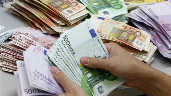 استقرار سعر اليورو مقابل الجنيه المصري بالبنك المركزي مساء اليوم الثلاثاء 9-4-2024
