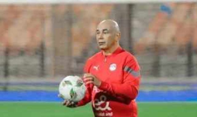 مدفع الإفطار.. رأسية صاروخية من حسام حسن تحلق بالفراعنة فى كأس العالم 90