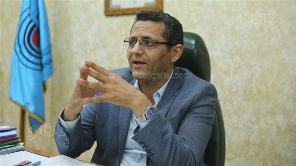 نقيب الصحفيين يدعو الوطنية للصحافة لمراجعة قرار دمج مجلة نصف الدنيا
