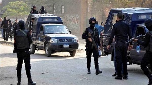 ضبط 349 تاجر مخدرات و101 فرد خرطوش خلال حملات مداهمة بالمحافظات