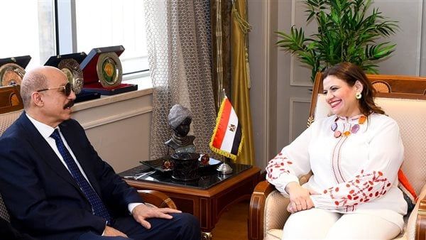 وزيرة الهجرة تستقبل عددا من أعضاء الجالية المصرية في نيويورك