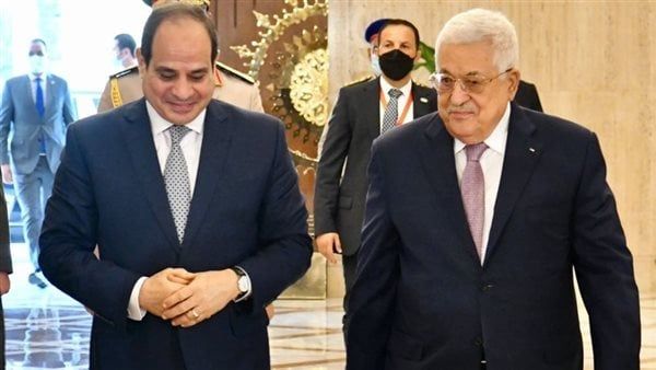 السيسي يؤكد لأبو مازن مواصلة مصر جهودها في مساندة الفلسطينيين على جميع الأصعدة