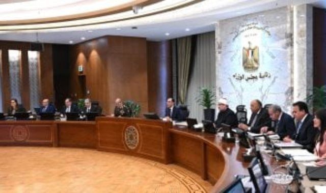 رئيس الحكومة يهنئ الرئيس السيسى على أداء اليمين لفترة رئاسية جديدة
