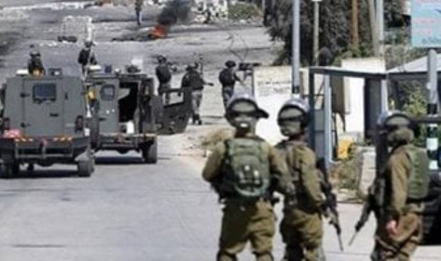 قوات الاحتلال تعتقل 25 فلسطينيا بالضفة الغربية والحصيلة 8240 منذ 7 أكتوبر
