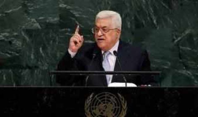الرئيس الفلسطينى يؤكد ضرورة وقف إطلاق النار فى غزة بشكل فورى