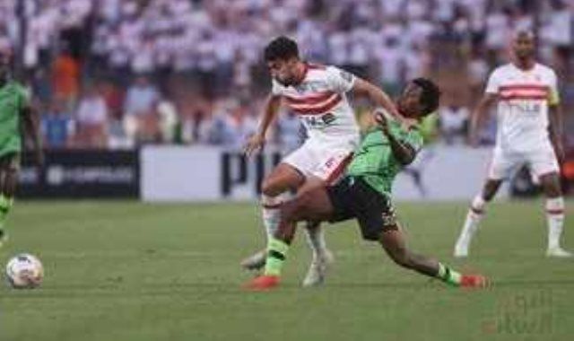 الزمالك يفاجئ دريمز بهدفين فى الشوط الأول ويقترب من نهائى الكونفدرالية