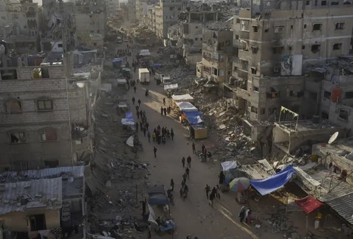 الاحتلال يرتكب "مجزرتين جديدتين" فجرًا في غزة ورفح
