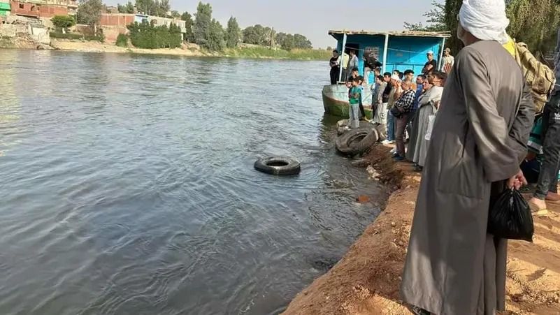 كوارث "ميكروباصات النيل" عرض مستمر.. مصرع 6 فتيات وإصابة آخرين في حادث جديد بالجيزة