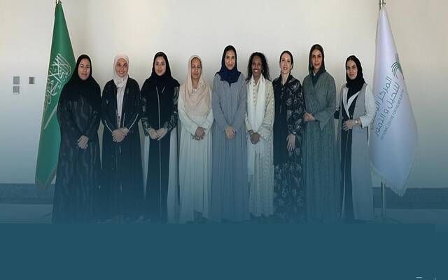 وفد من البنك الدولي يبحث دعم المزارعين والجمعيات الزراعية بقطاع النخيل والتمور