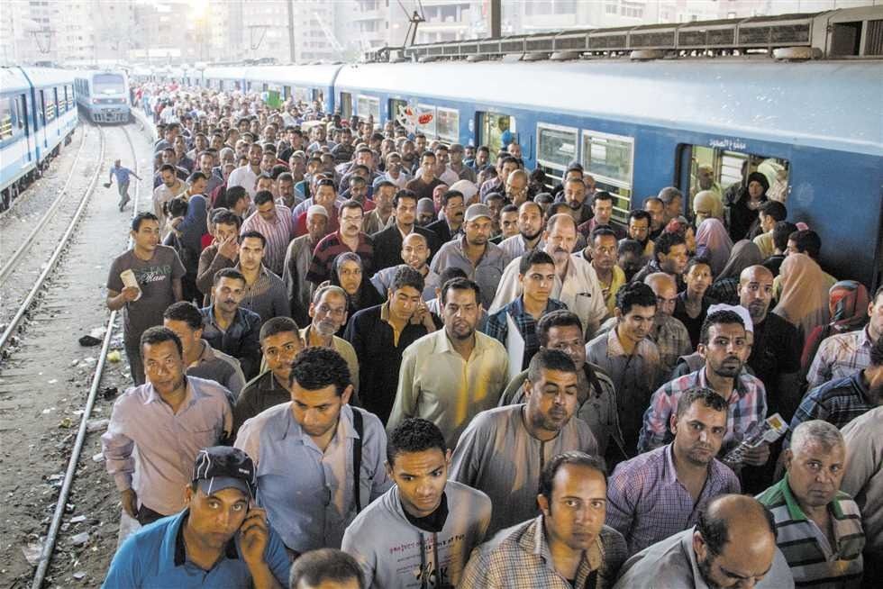 توقف حركة مترو الأنفاق "بسبب لوحة إعلانية"