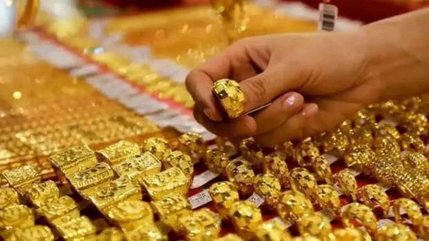 «لو بتفكر تستثمر فلوسك في الذهب».. رئيس الشعبة: الوقت الحالي مناسب للشراء