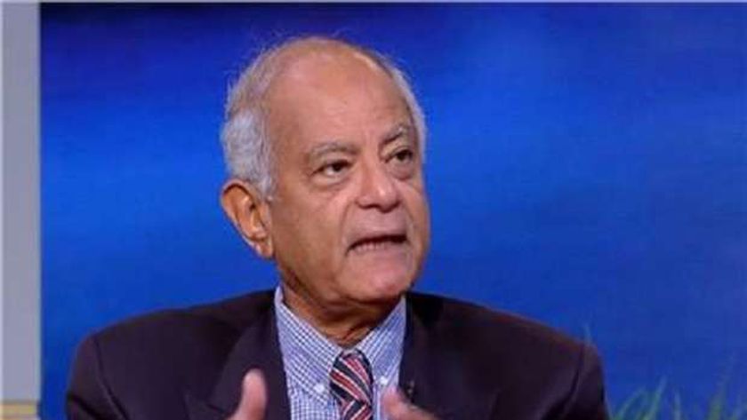دبلوماسي سابق: إسرائيل لا تُريد الهدنة وتسعى إلى غطاء سياسي لجرائمها