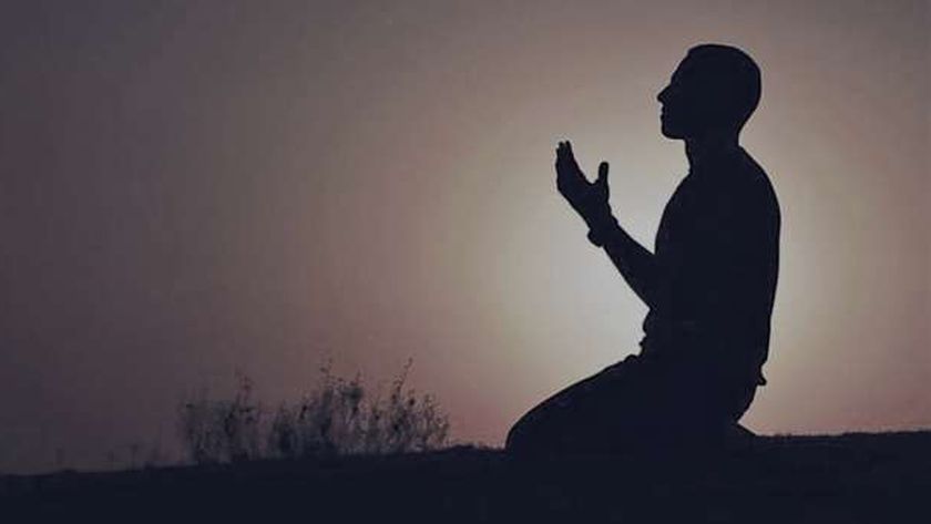 دعاء للميت في قبره.. 27 كلمة رددها النبي