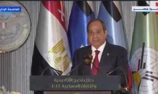 الرئيس السيسي: ما حققته مصر فى أكتوبر سيظل أبد الدهر شاهدا على إرادة الشعب