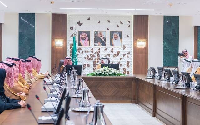 وزير السياحة يبحث مع أمير الشرقية استغلال الإمكانيات السياحية بالمنطقة