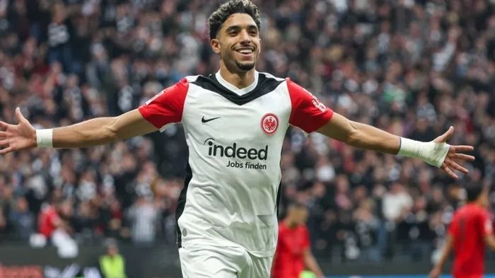هل يزامل صلاح في "الريدز"؟.. "مرموش" هدفًا لأرسنال ويونايتد وليفربول