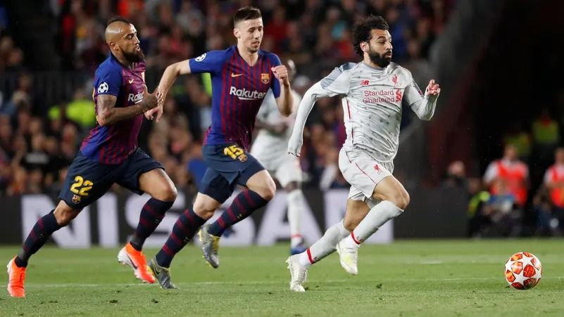 برشلونة يحاول "خطف" محمد صلاح بعد رسالته "الغامضة"