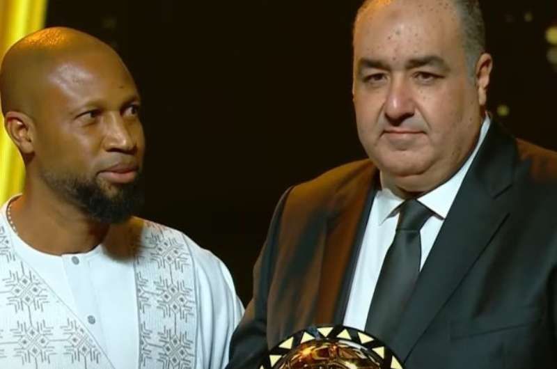 "الكاف" يمنح جائزة خاصة للرئيس السيسي والأهلي يتوَّج بأفضل نادٍ في أفريقيا و"زيزو" يعبر عن صدمته لخسارة أفضل لاعب