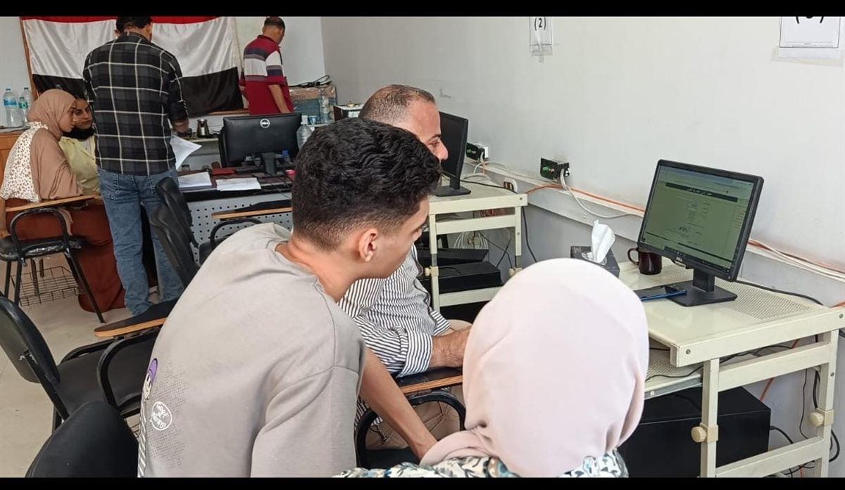  جامعة دمنهور تواصل تقديم الدعم الفني لطلاب المرحلة الثانية للتنسيق الإلكتروني، فيتو