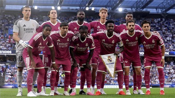 موعد مباراة ريال مدريد الودية ضد شالكه والقناة الناقلة