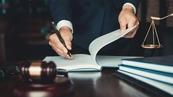 جريمة بسبب قطعة أرض، شاب يمزق وجه عمه بسلاح أبيض في الغربية